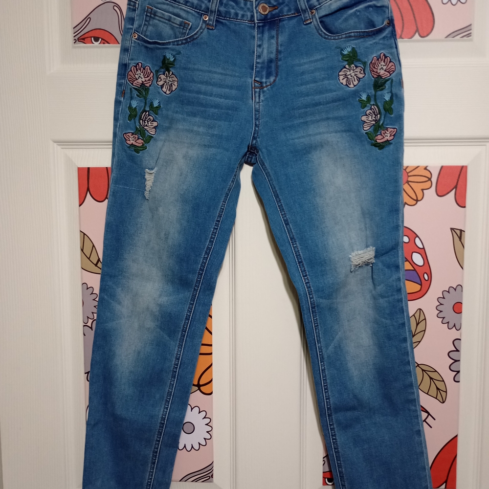 Angel Kiss Blue Jeans with Floral Embroidery